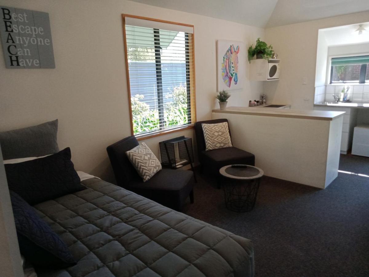 Four Peaks Motel เจอราลดีน ภายนอก รูปภาพ