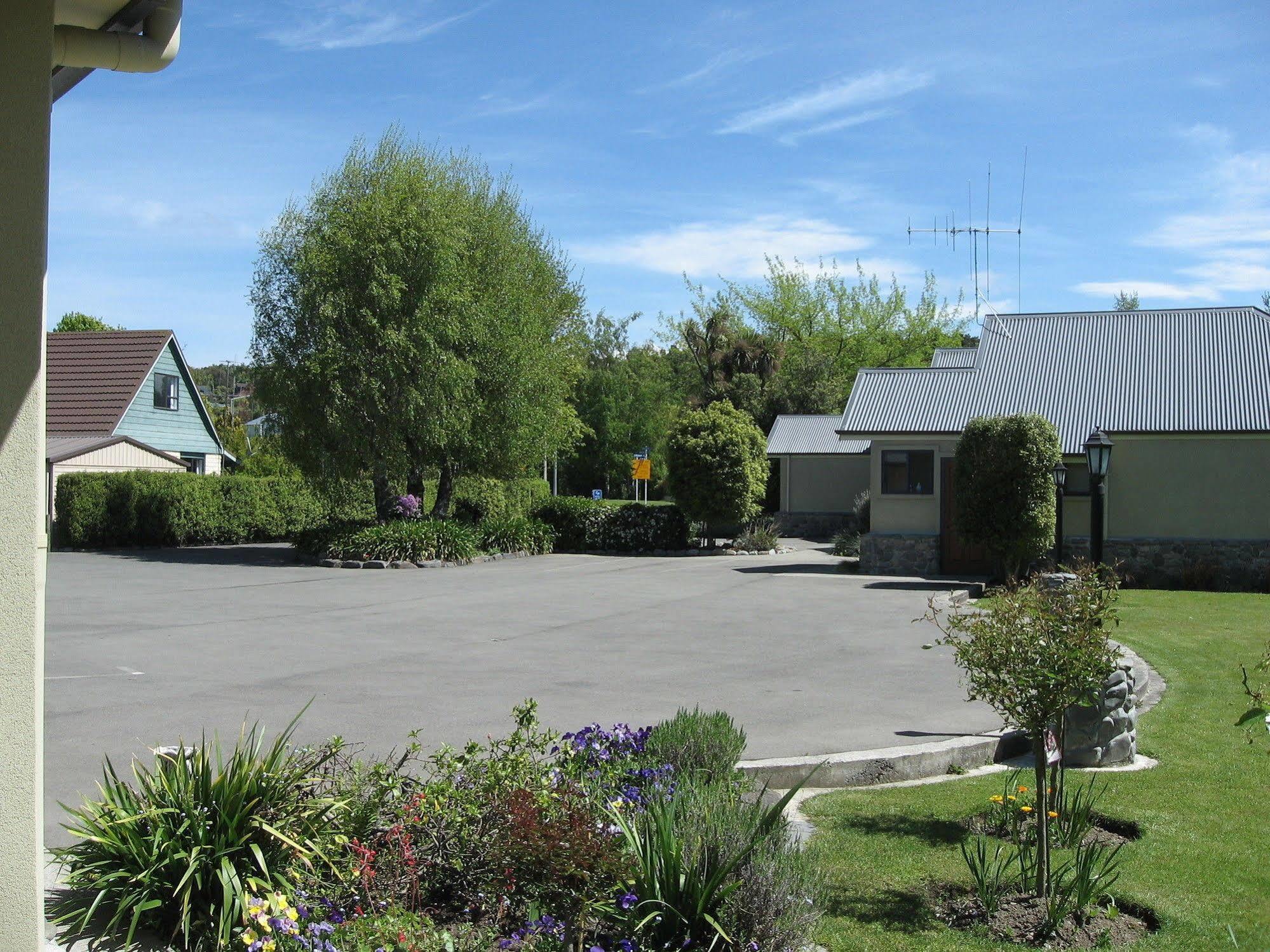 Four Peaks Motel เจอราลดีน ภายนอก รูปภาพ