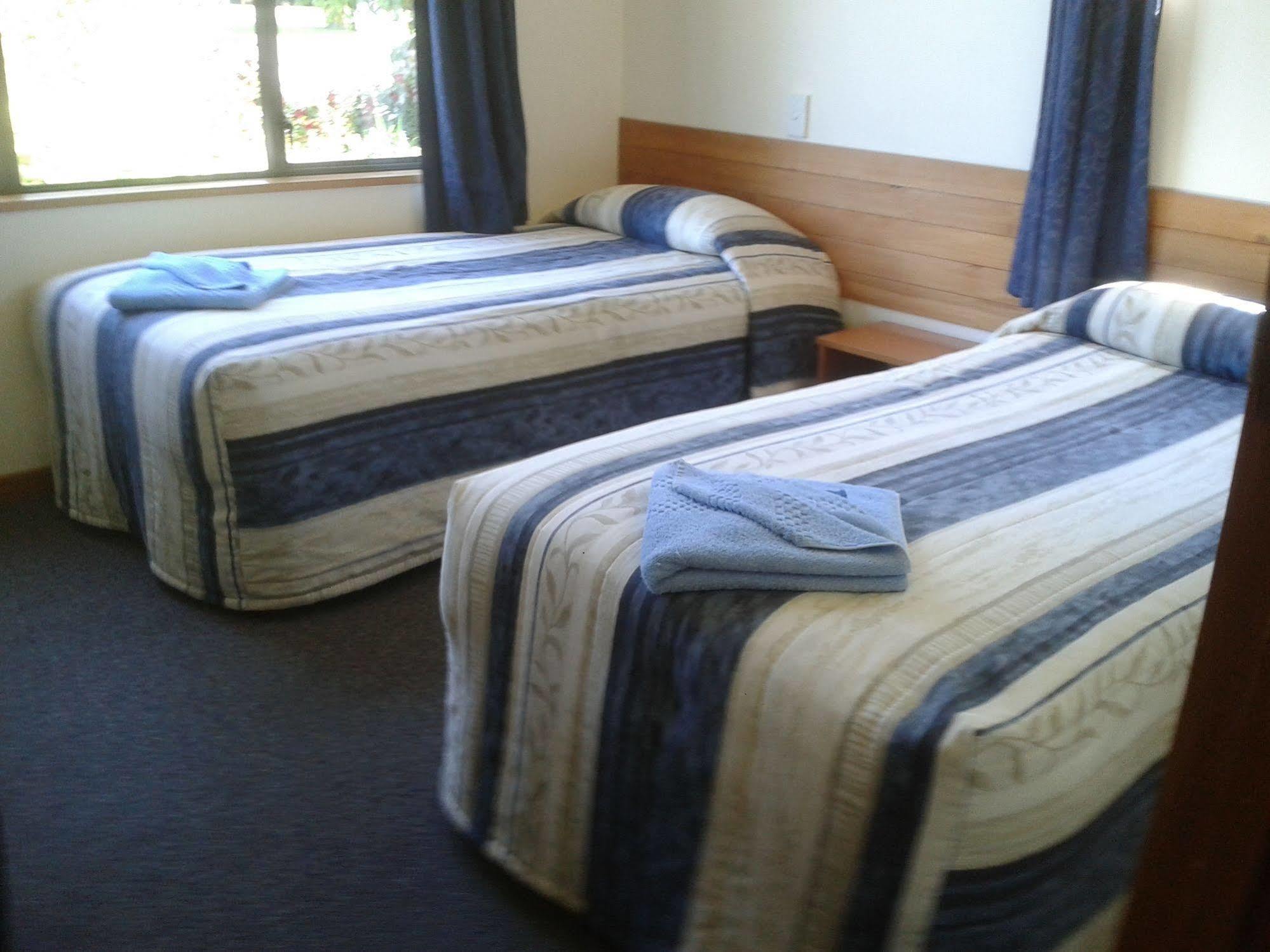 Four Peaks Motel เจอราลดีน ภายนอก รูปภาพ