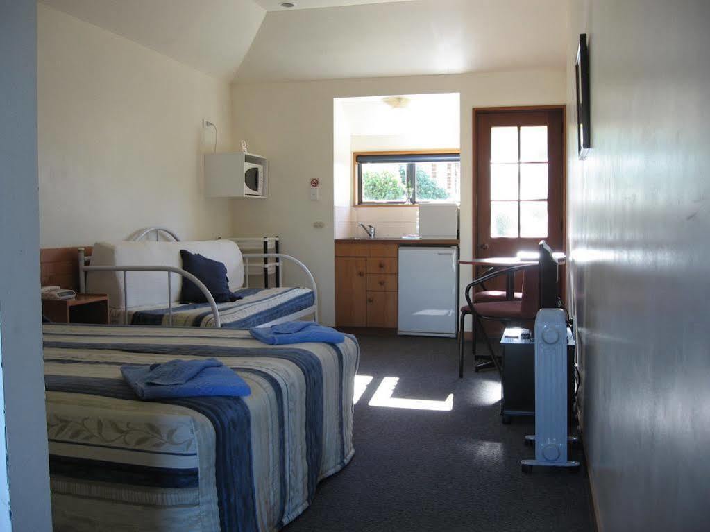 Four Peaks Motel เจอราลดีน ภายนอก รูปภาพ